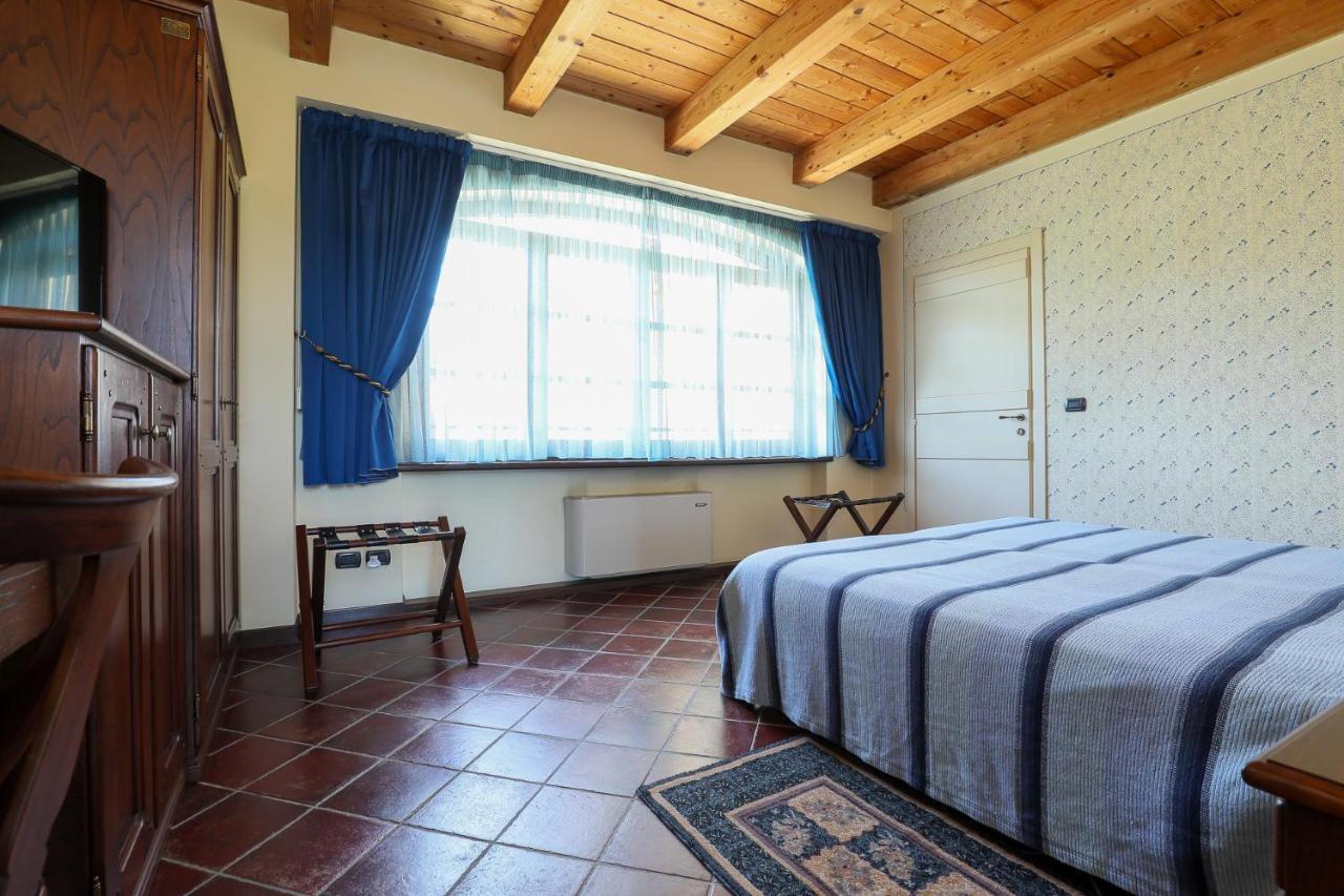 Cascina Giuli Villa Alba  Exterior photo